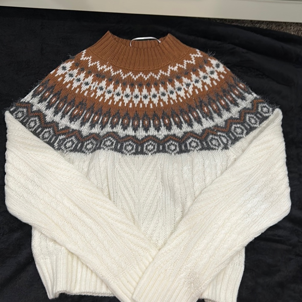 never worn sweater medium